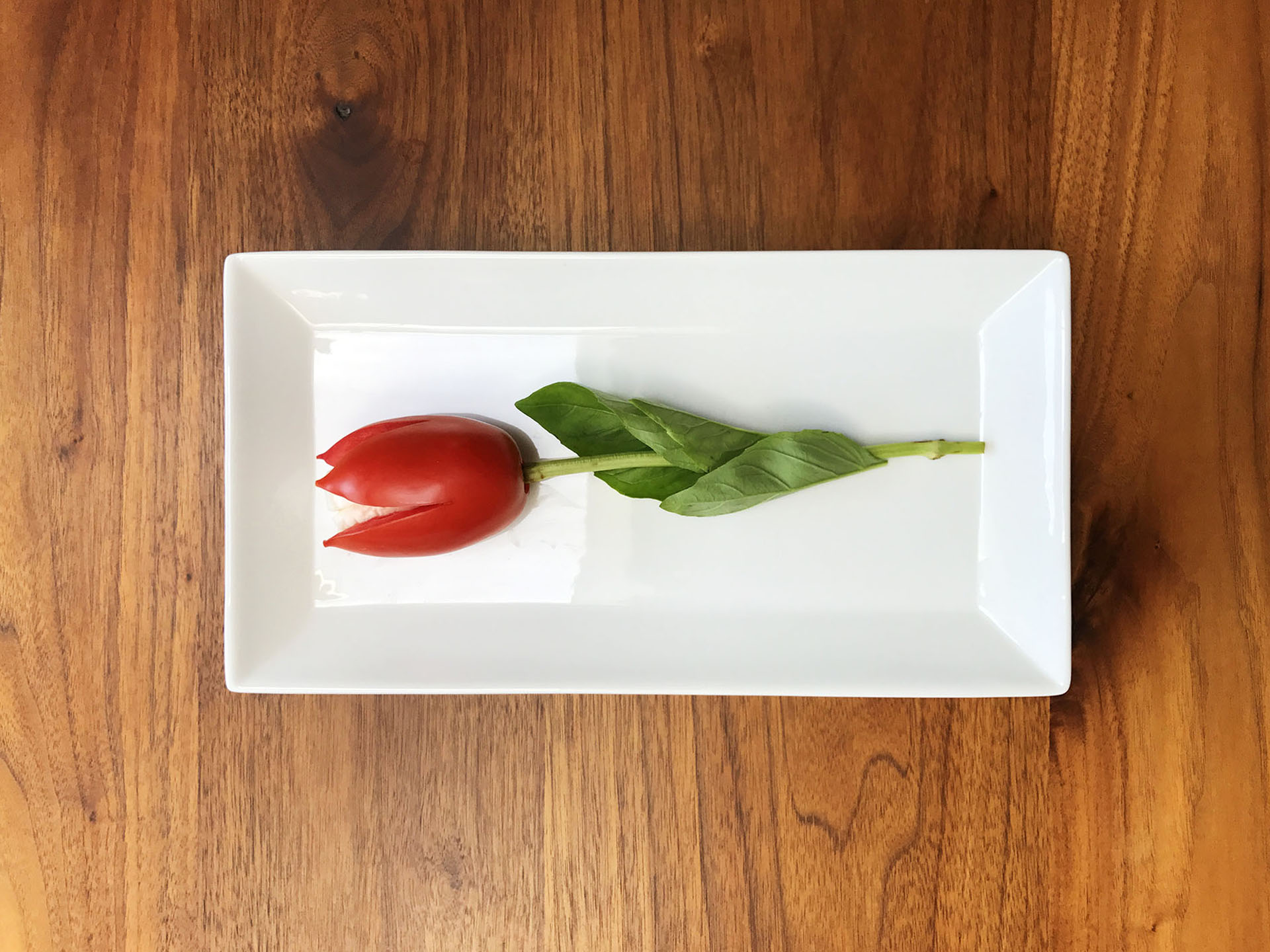 The Tulip Caprese Salad by DIY Presto!